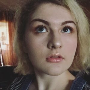 Meet your Posher, Ella